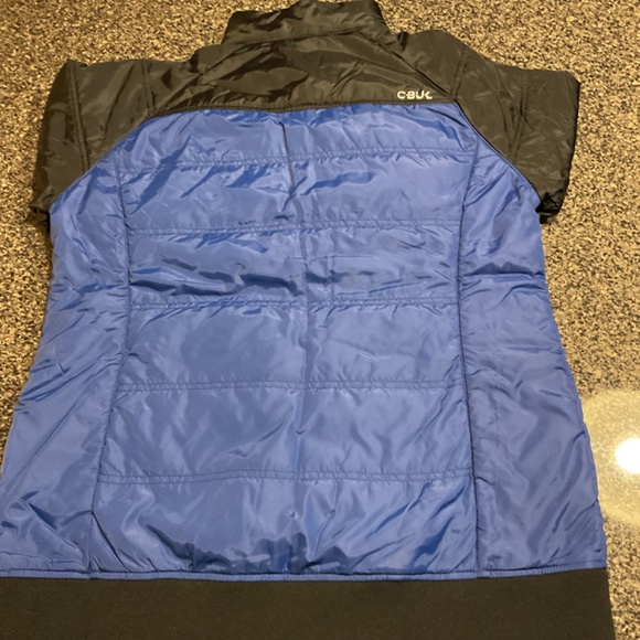 Cutter and Buck 1/2 zip Jacket, Size Large - Picture 4 of 5